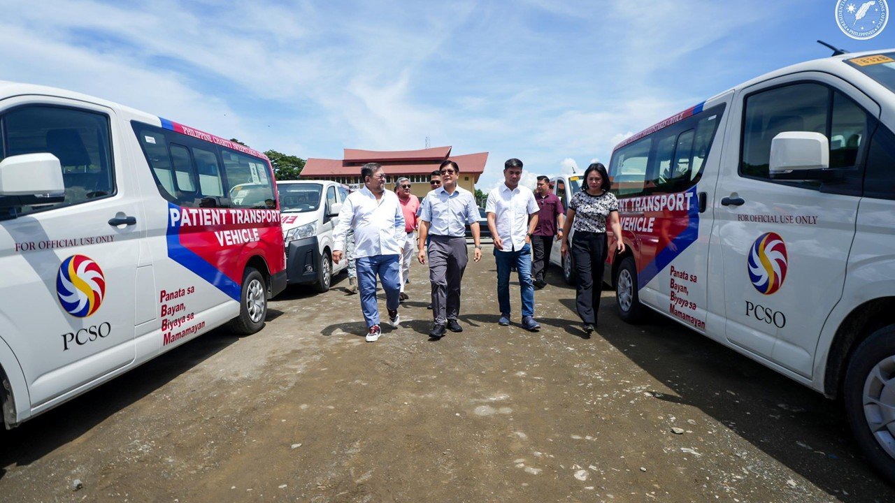 PBBM at PCSO, nag-turnover ng 71 ambulansya sa CARAGA