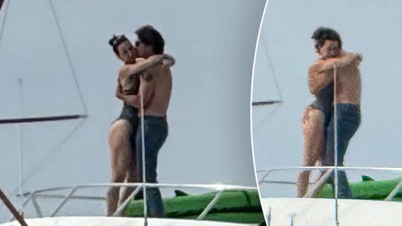 Katy Perry at Justin Trudeau, sweet na magkayakap sa isang luxury yacht