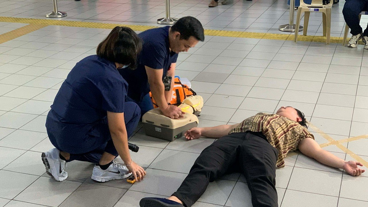 PCSO, nag-donate ng 30 AEDs sa LRTA